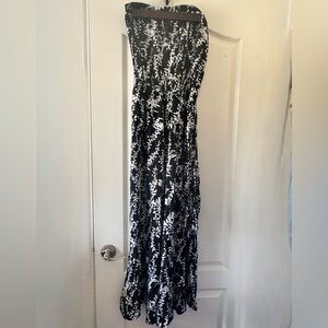 MSK Printed wide leg strapless jumpsuit ♠️